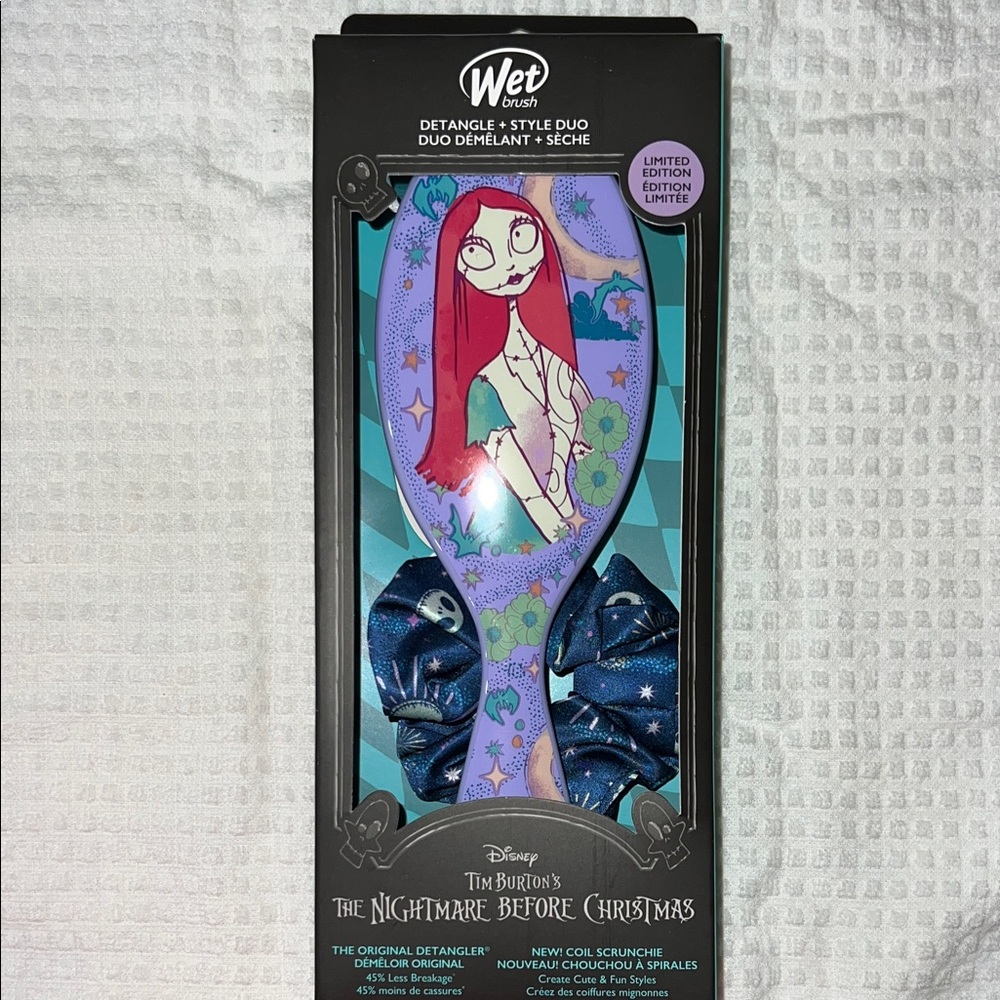 Wet Brush Nightmare Before Christmas Detangle & Style Duo - Purple - Picture 1 of 5